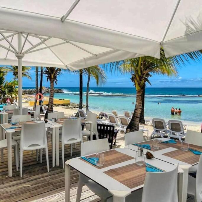 Agreable Studio Au Bord De Mer. 생프랑수아 외부 사진